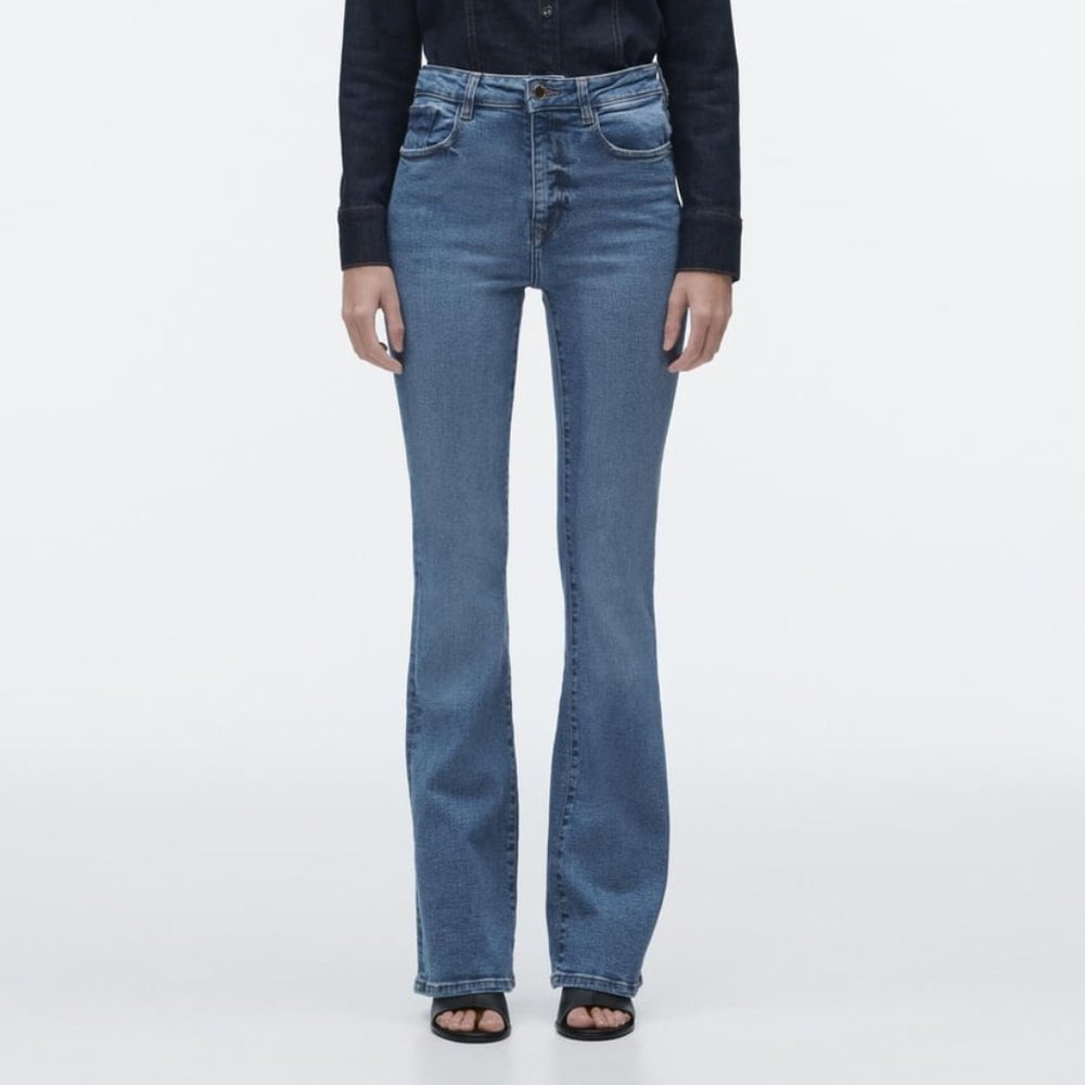 NEW WITH TAGS Zara Z1975 Womens High Rise Flare Denim Jeans Size 6